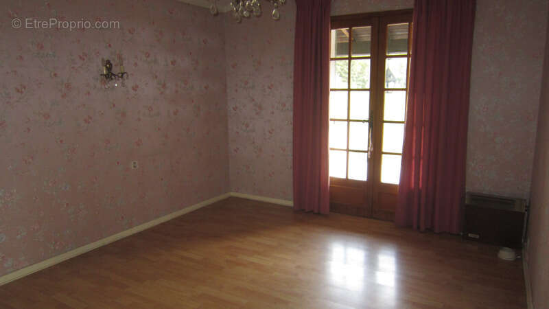 Maison à LORIOL-DU-COMTAT