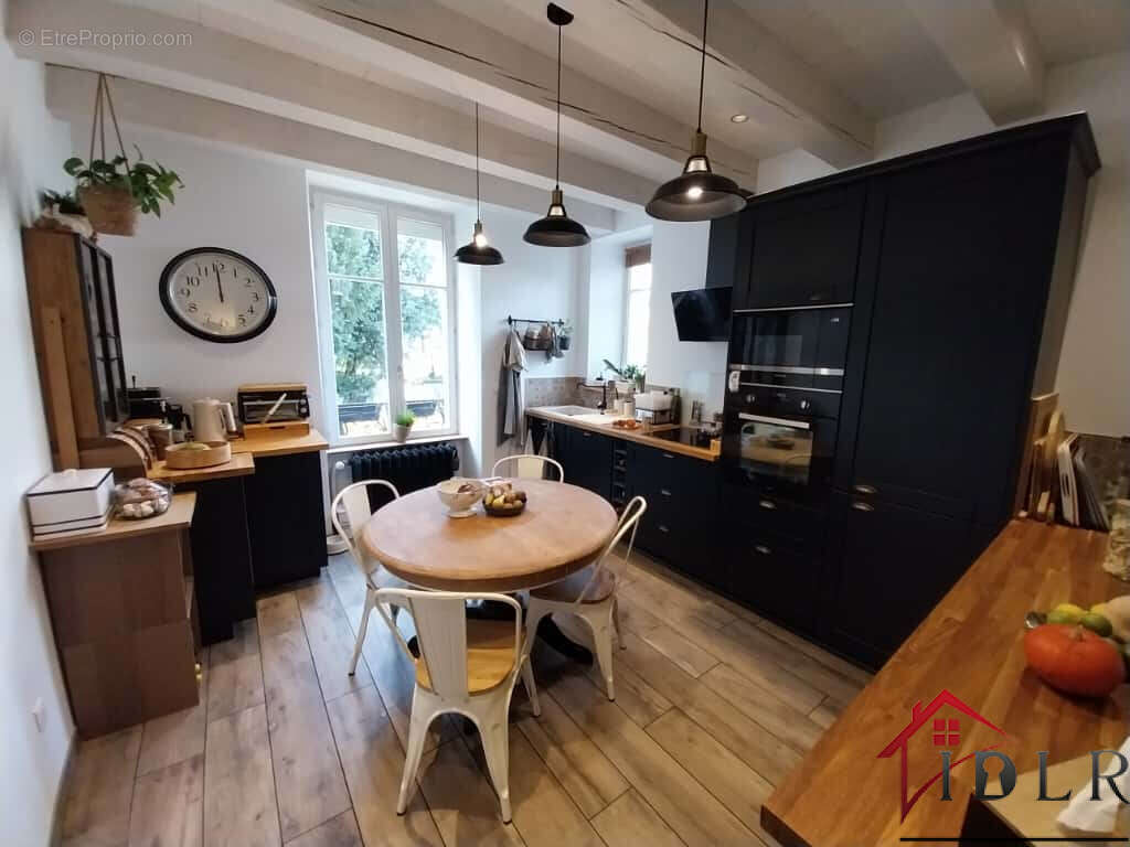 Maison à LUXEUIL-LES-BAINS