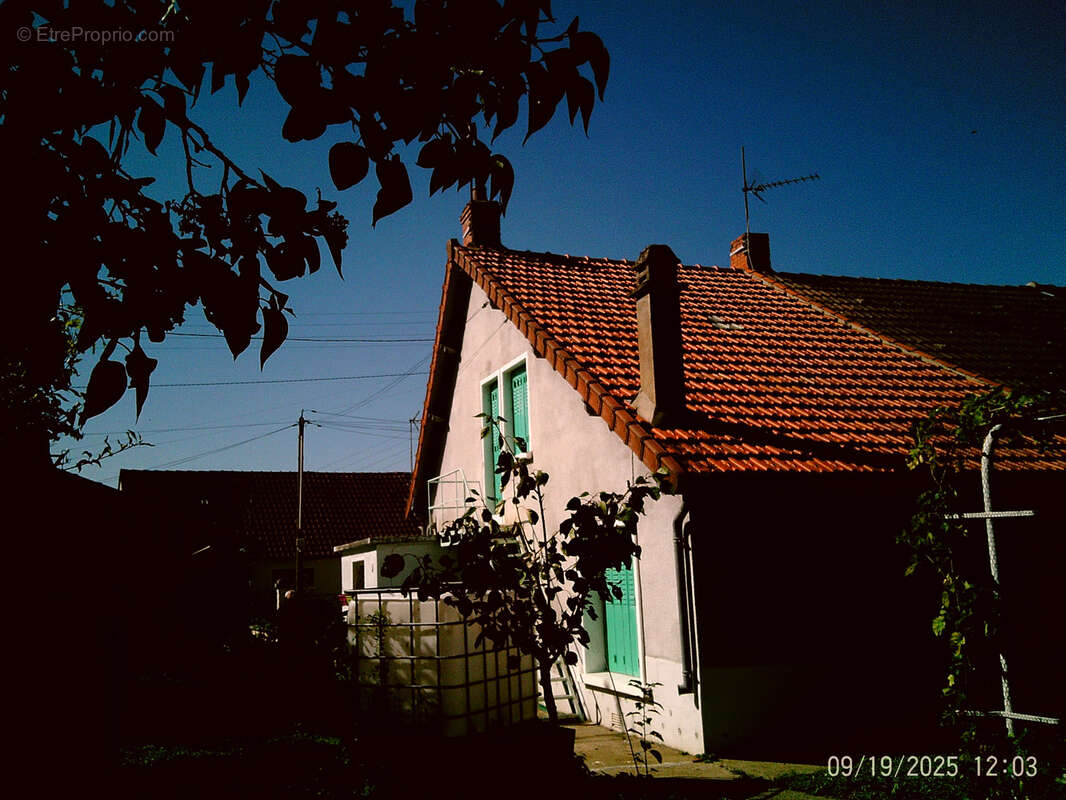 Maison à NERONDES