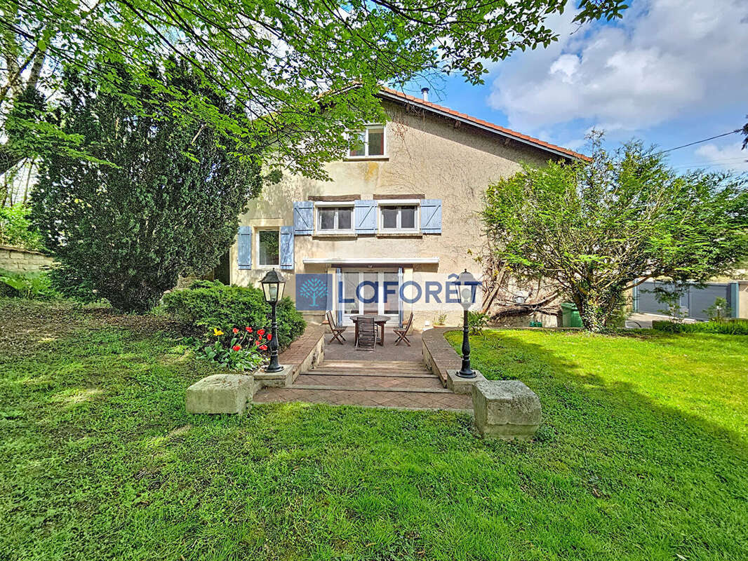 Maison à GUDMONT-VILLIERS