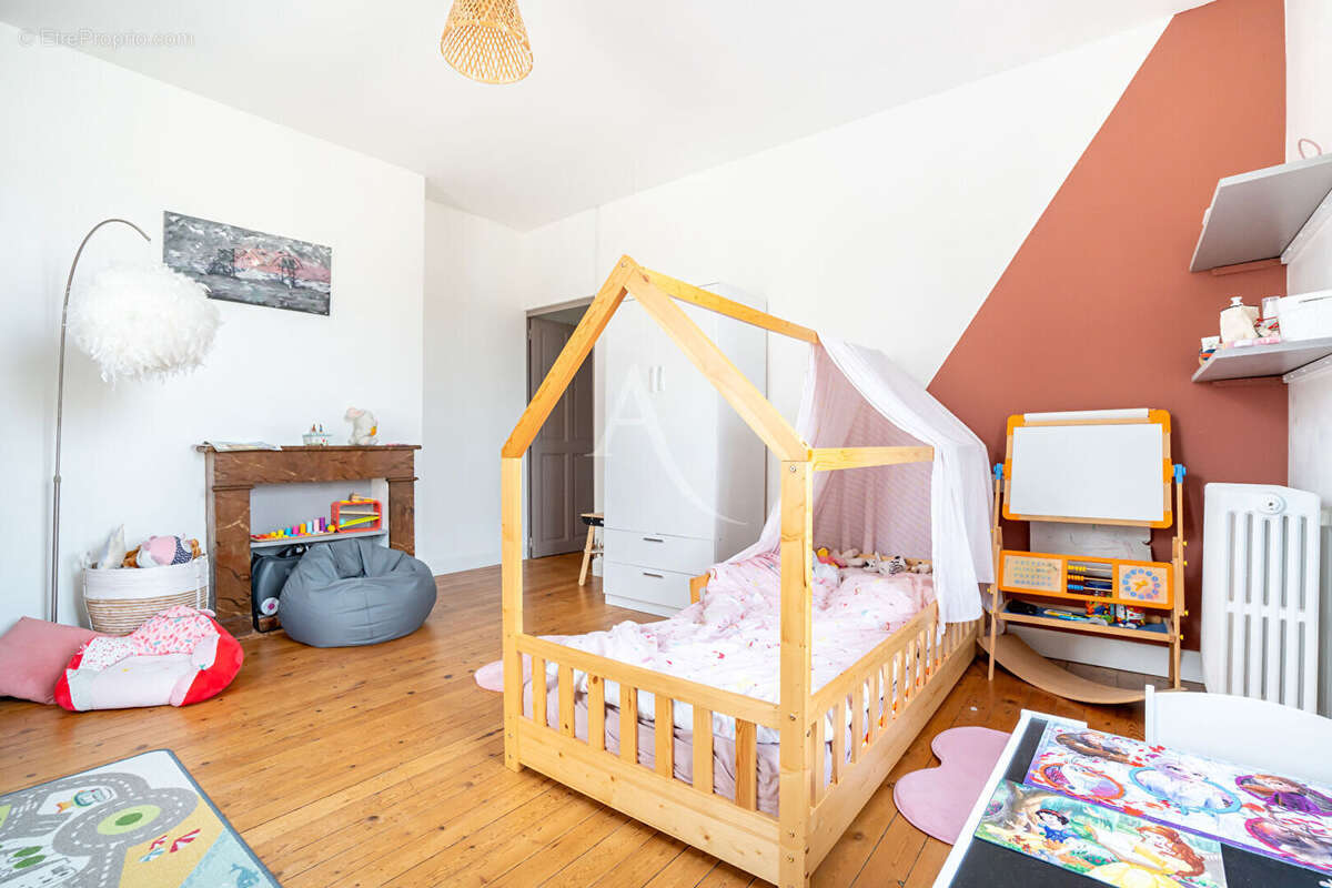 Maison à DOUE-LA-FONTAINE