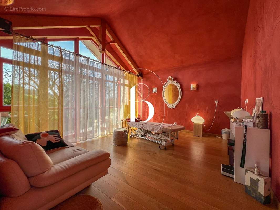 Maison à VALLON-PONT-D'ARC