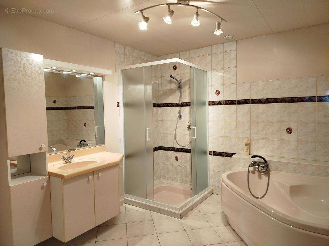 Maison à CHASSEY-LES-MONTBOZON