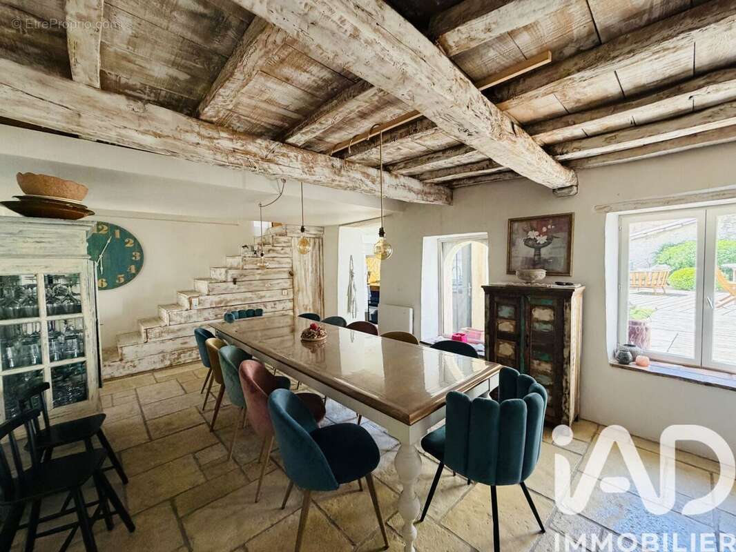 Maison 220 m² à Cassagnoles  - photo 8