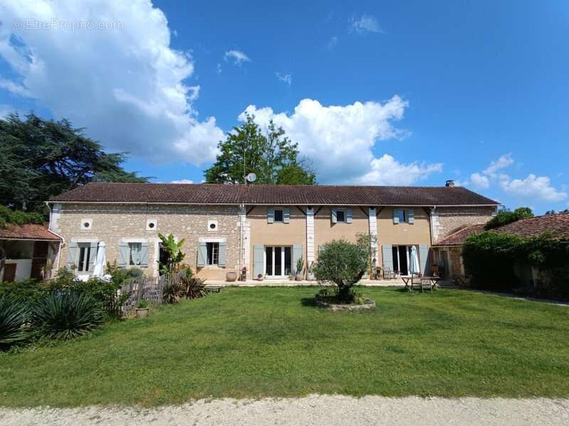 Maison à BEAUSSAC