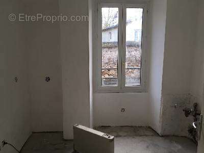 Appartement à BOUSSY-SAINT-ANTOINE