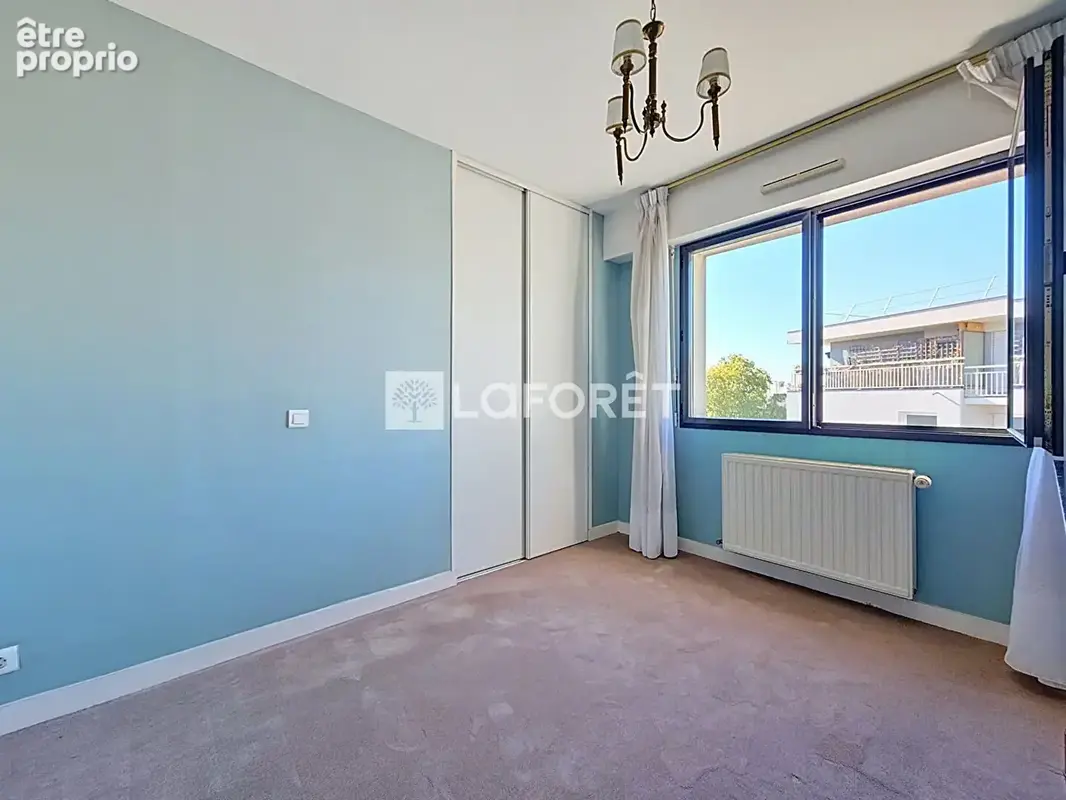 T3 de 73 m² avec terrasse, dernier étage et grand garage - photo 9