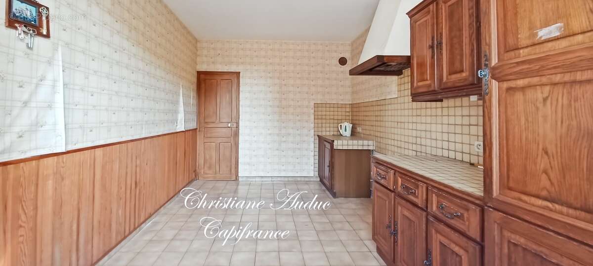 Dompierre-les-Ormes, maison de centre bourg de 122 m² avec 4 chambres, jardin, sur terrain de 500 m² - photo 4