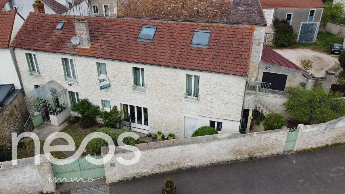 Maison à FLINS-SUR-SEINE