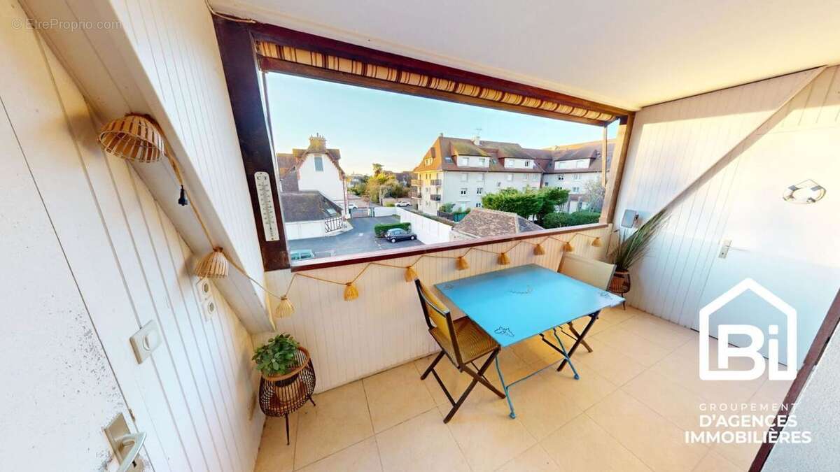 Appartement à OUISTREHAM