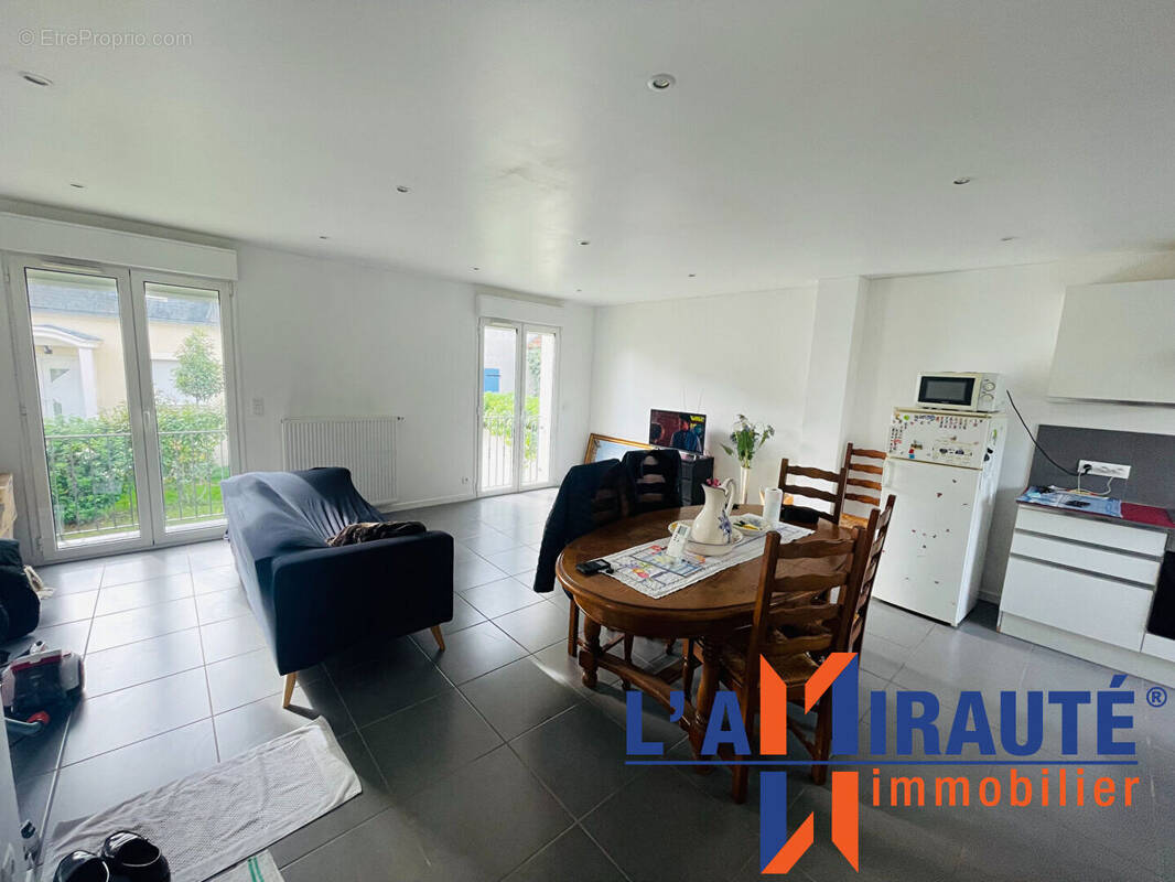 Maison à SARTROUVILLE