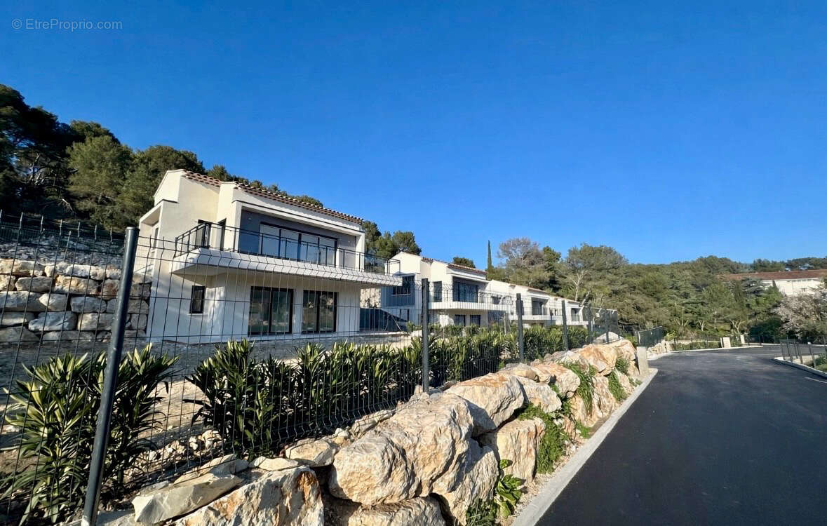 Maison à ROQUEFORT-LA-BEDOULE