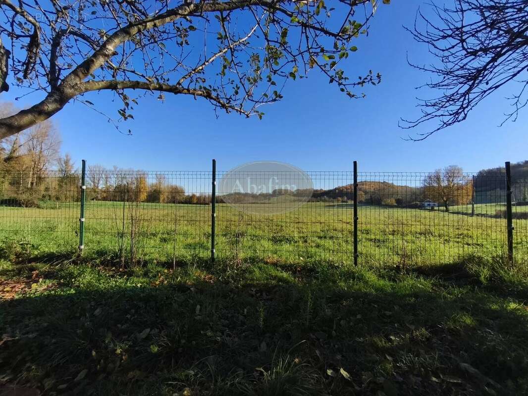 Maison à MONTREJEAU