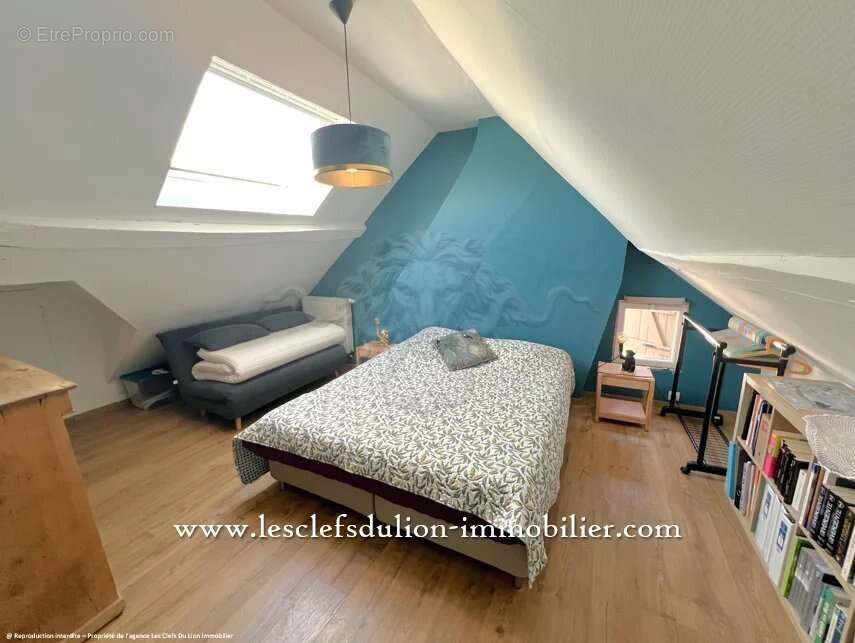 Maison à LORREZ-LE-BOCAGE-PREAUX