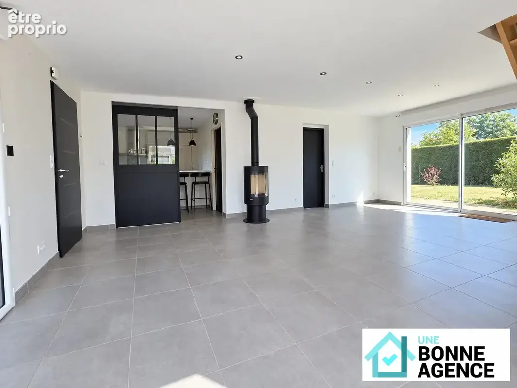 Maison 6 pièces 121 m² à vendre à Montlouis-Sur-Loire (37270) - photo 2