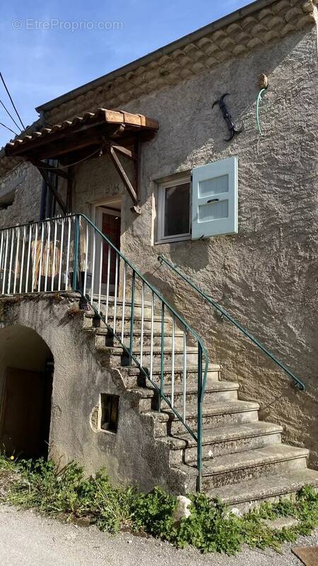 Maison à MENGLON