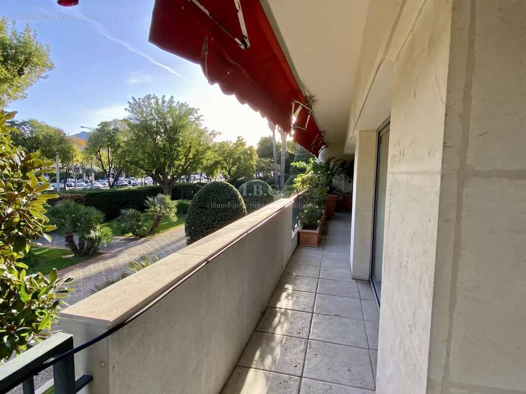 Appartement à MARSEILLE-8E