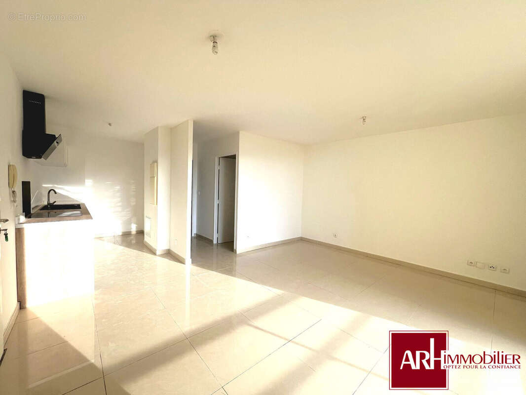 Appartement à SAINT-DENIS