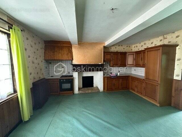 Appartement à ETEIGNIERES