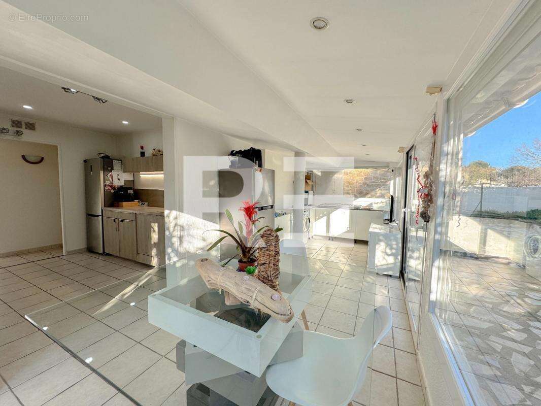 Maison à SAINT-GILLES