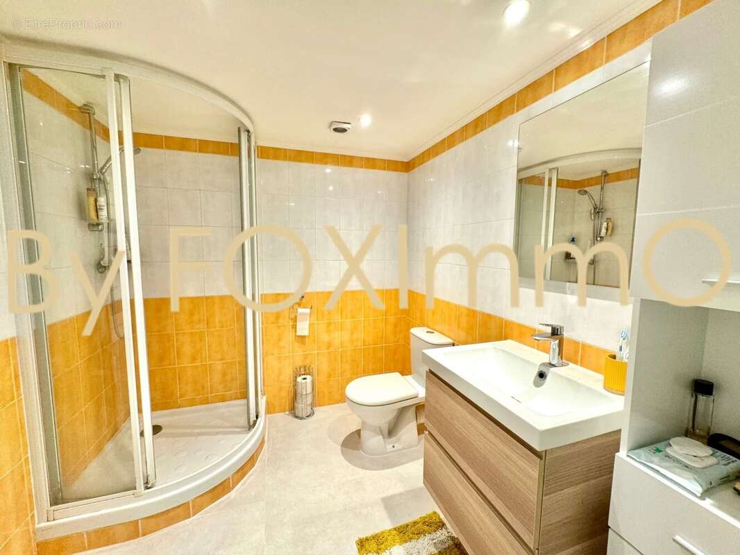 Maison à SAINT-LAURENT-DU-VAR