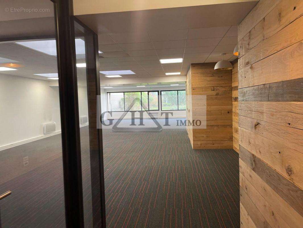 Commerce à PARIS-17E