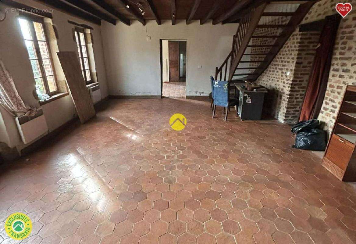 Maison à SAINT-LEOPARDIN-D'AUGY