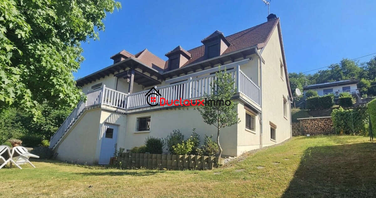 Maison à SANSAC-DE-MARMIESSE