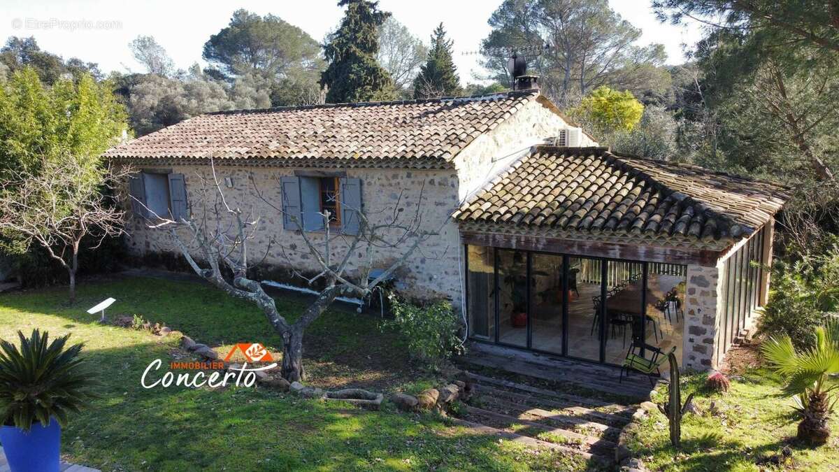 Autre à SAINT-RAPHAEL