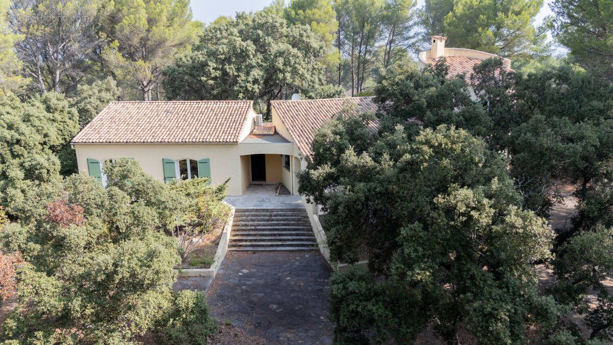 Maison à CORNILLON-CONFOUX