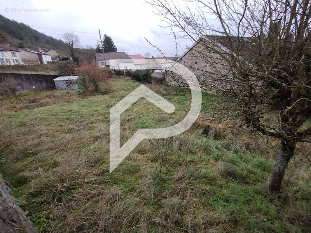 Terrain à VOUECOURT