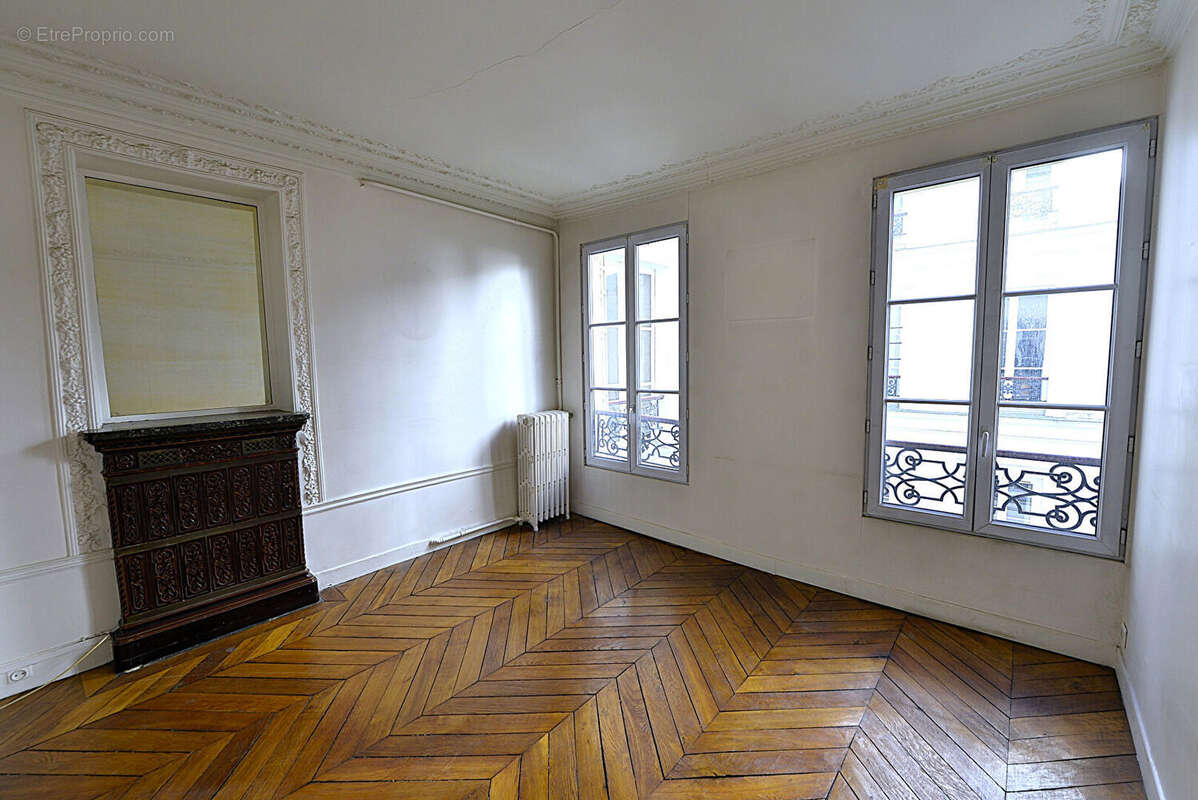 Appartement à PARIS-8E
