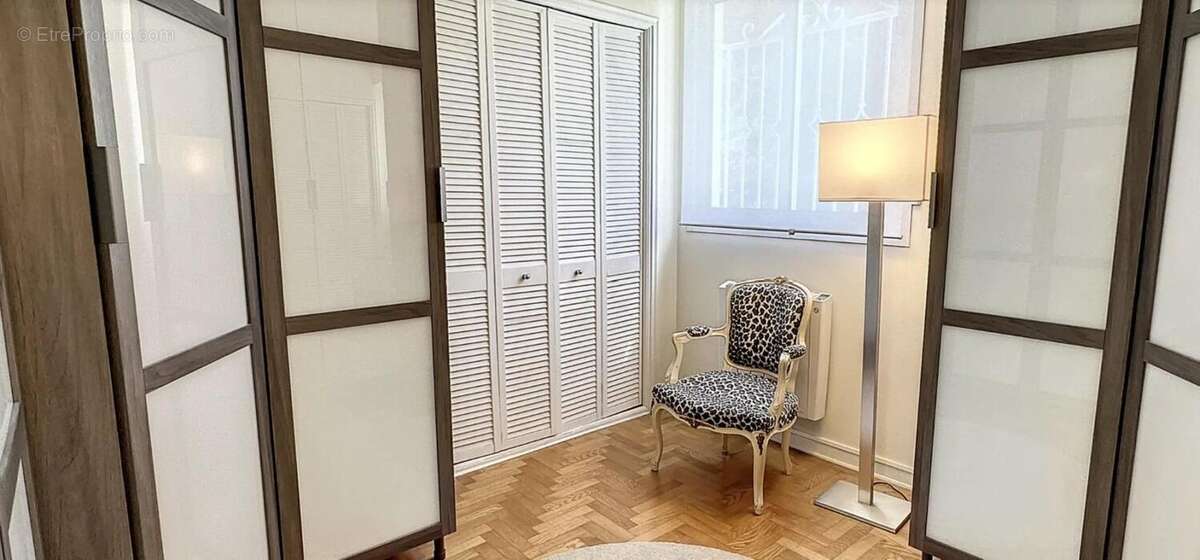 Appartement à LE CANNET