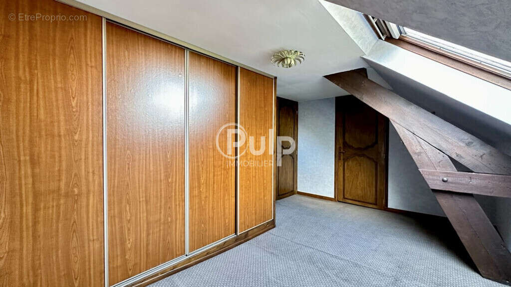 Maison à BRUAY-LA-BUISSIERE