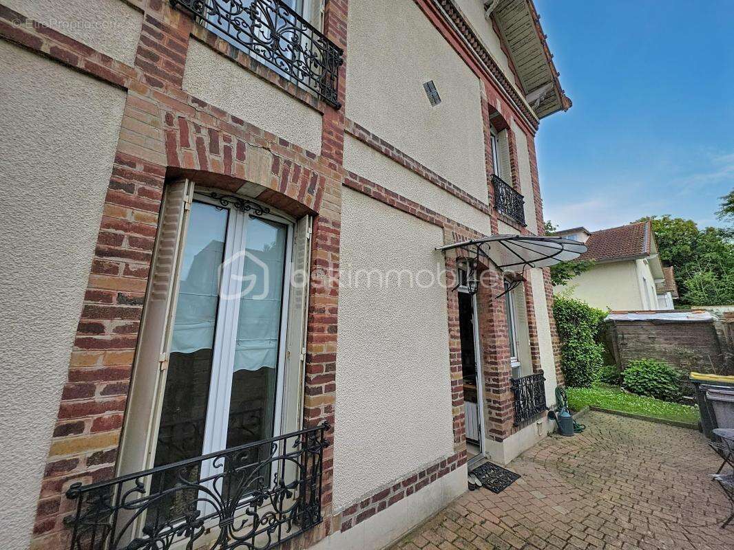Maison à VILLEMOMBLE