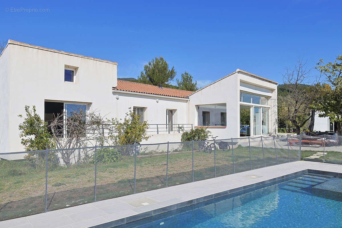 Maison à LA FARLEDE