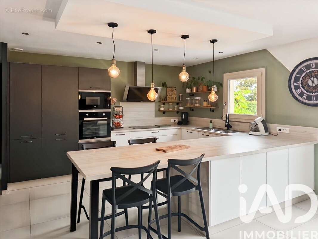 Photo 5 - Maison à VOUILLE