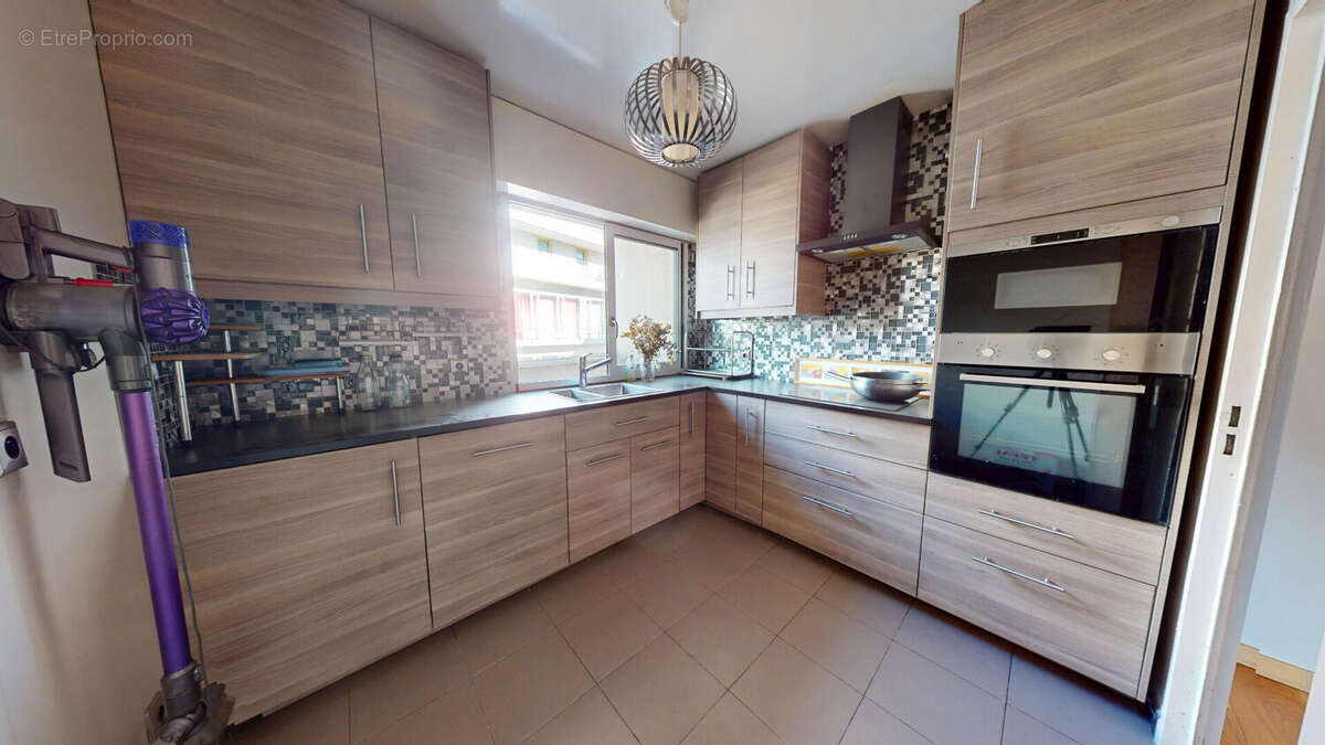 Appartement à PARIS-19E