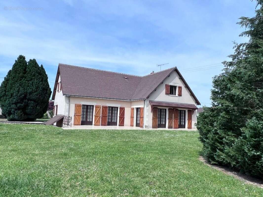 Photo 4 - Maison à LES ORMES