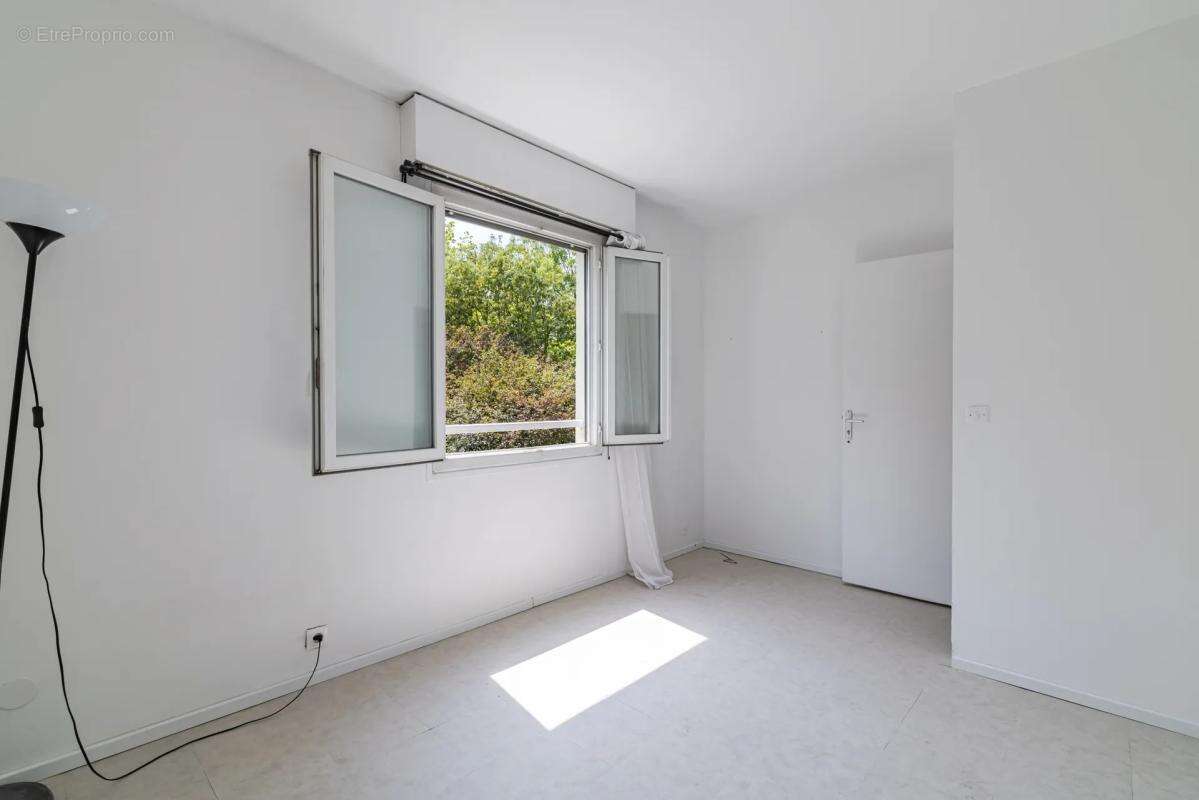 Appartement T4 de 79 m² à Trappes - photo 7