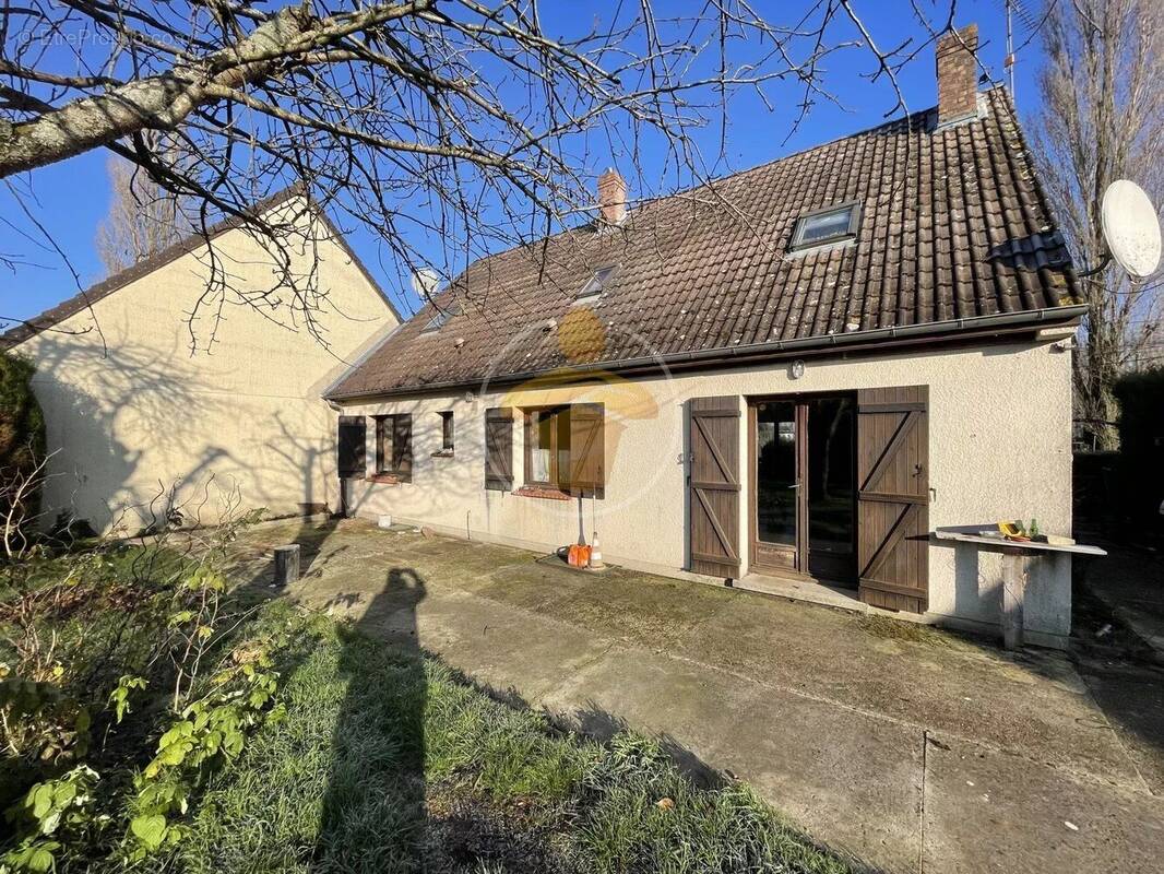 Maison à BERTAUCOURT-EPOURDON