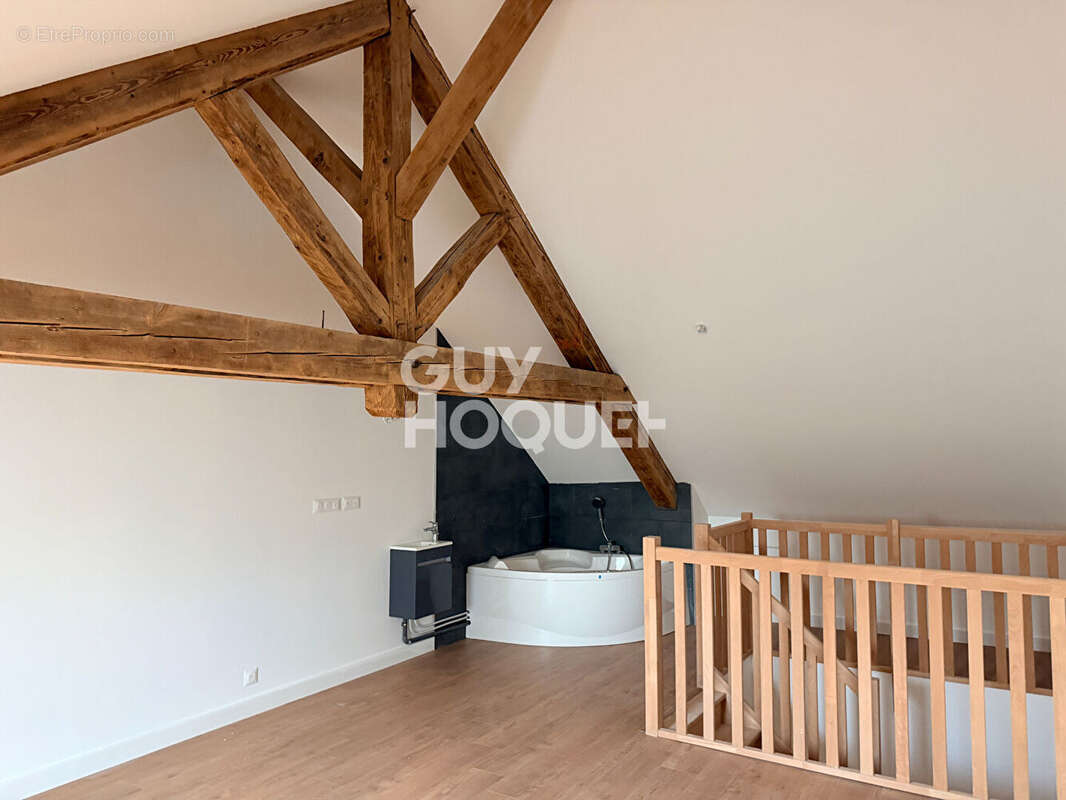 Appartement à BYANS-SUR-DOUBS
