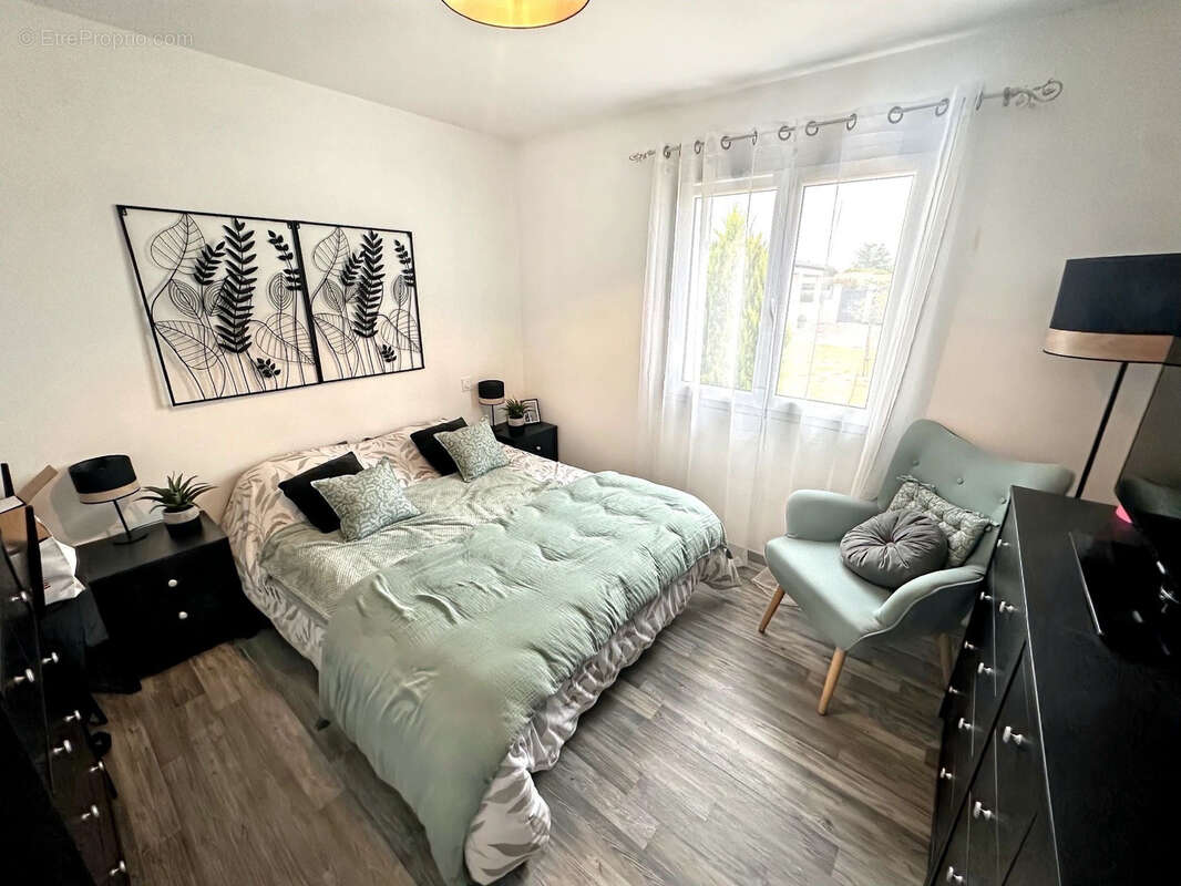 SAINTE BAZEILLE 47180 Maison contemporaine de 185 m2 avec piscine chauffée et jardin - photo 9