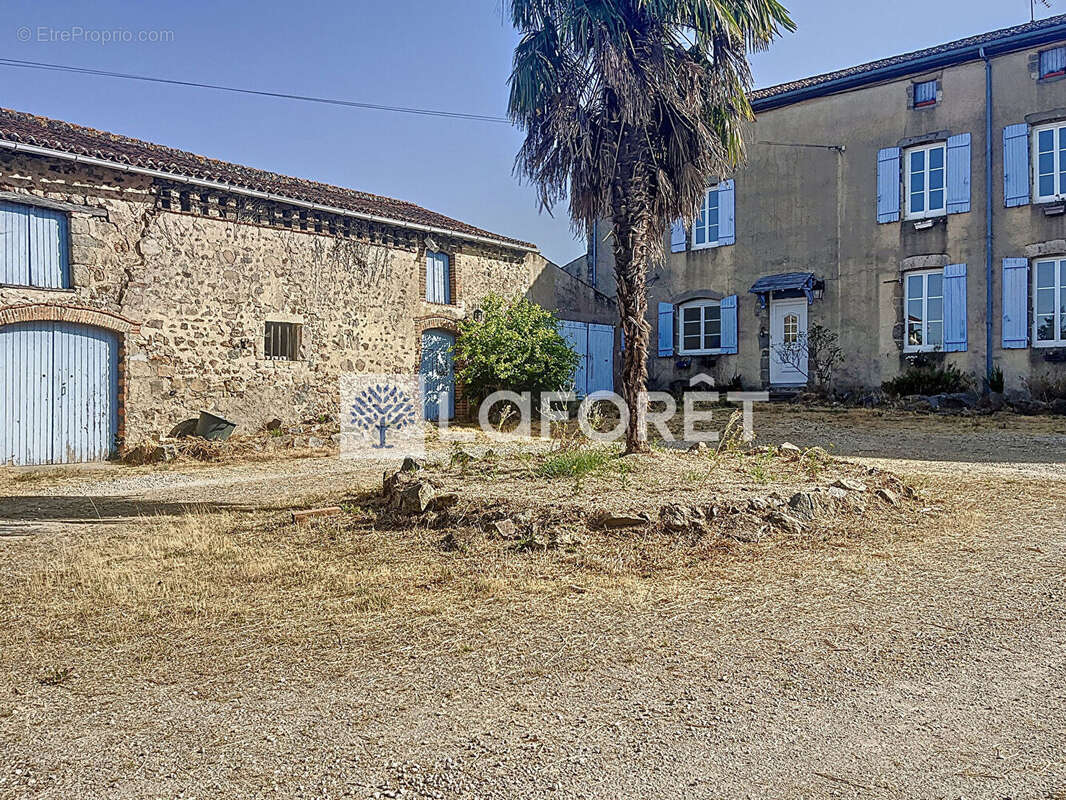 Maison à LA PEYRATTE