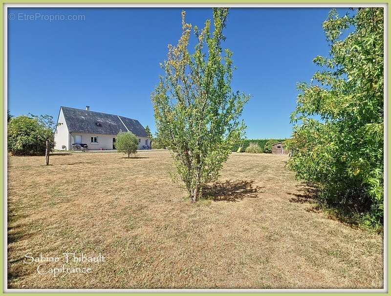 Dpt Indre et Loire (37), à vendre SOUVIGNE maison 6 pièces - 144 m2 - Terrain clos - photo 2