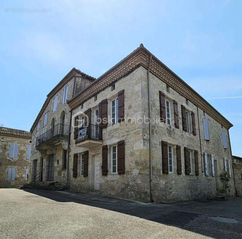 Maison de ville en pierre calme et lumineuse - photo 2