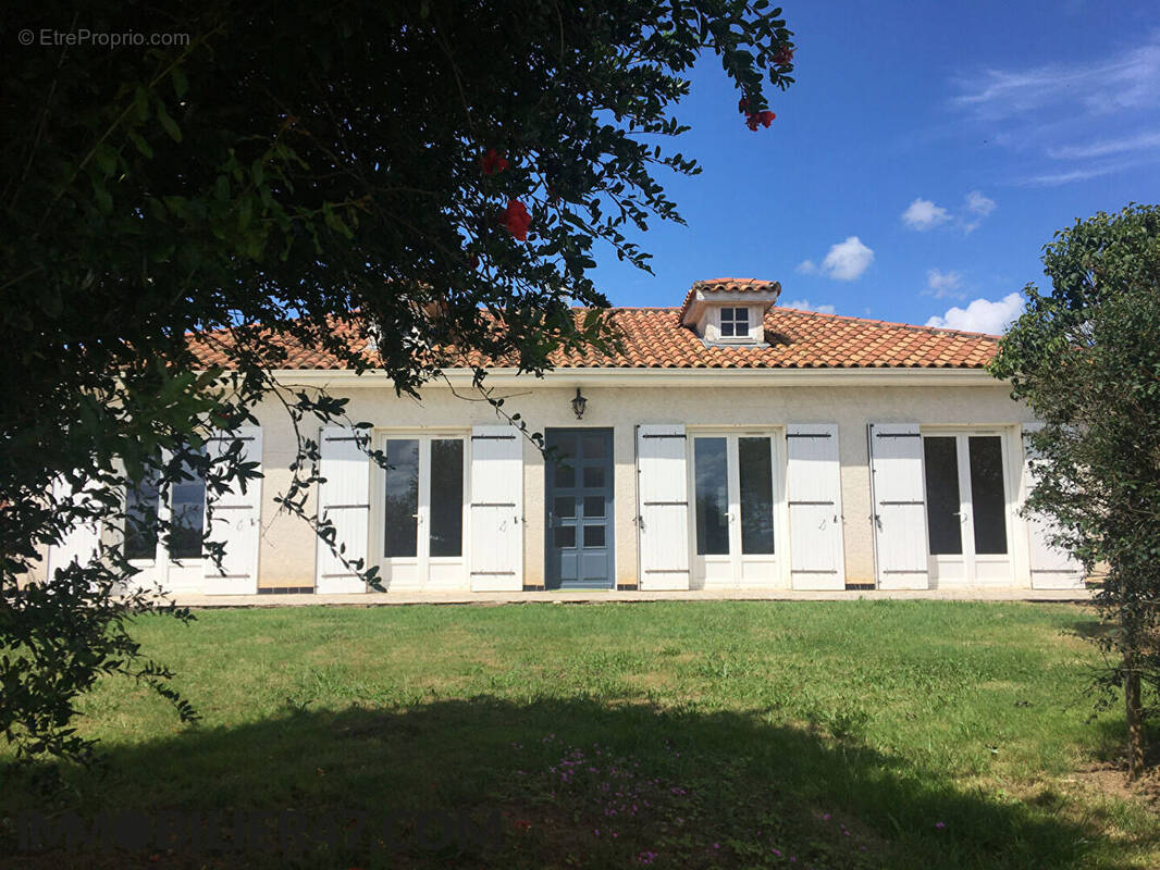 Maison à CLAIRAC