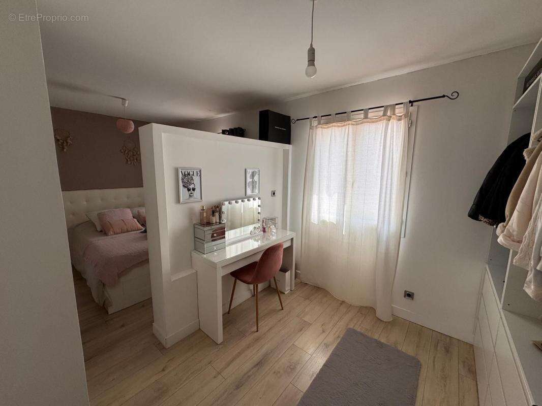 Maison à GINASSERVIS