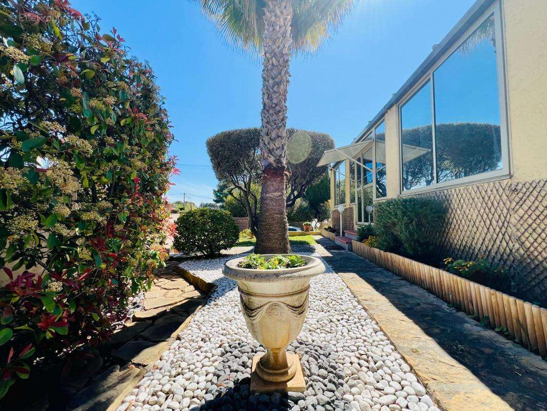 Maison à SIX-FOURS-LES-PLAGES