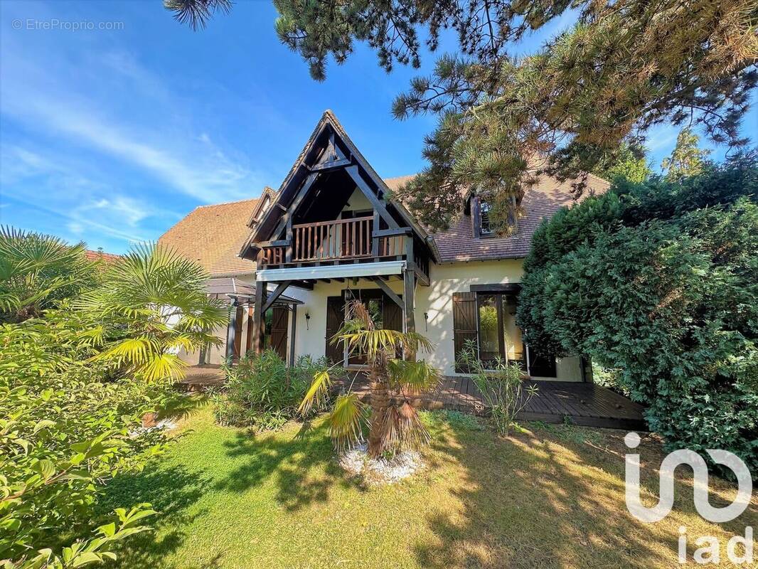 Photo 1 - Maison à LE MESNIL-ESNARD